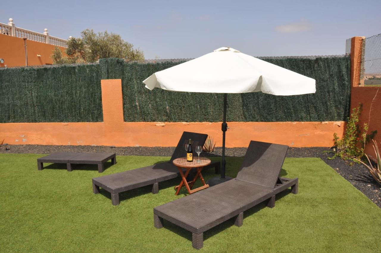 Eco Villa White Suite With Climatized Pool Калета де Фусте Екстериор снимка