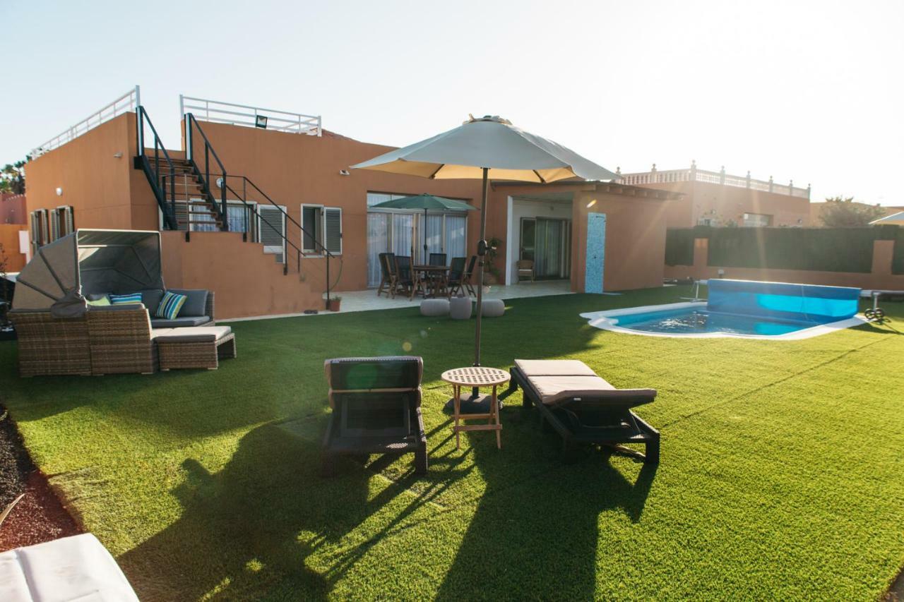 Eco Villa White Suite With Climatized Pool Калета де Фусте Екстериор снимка